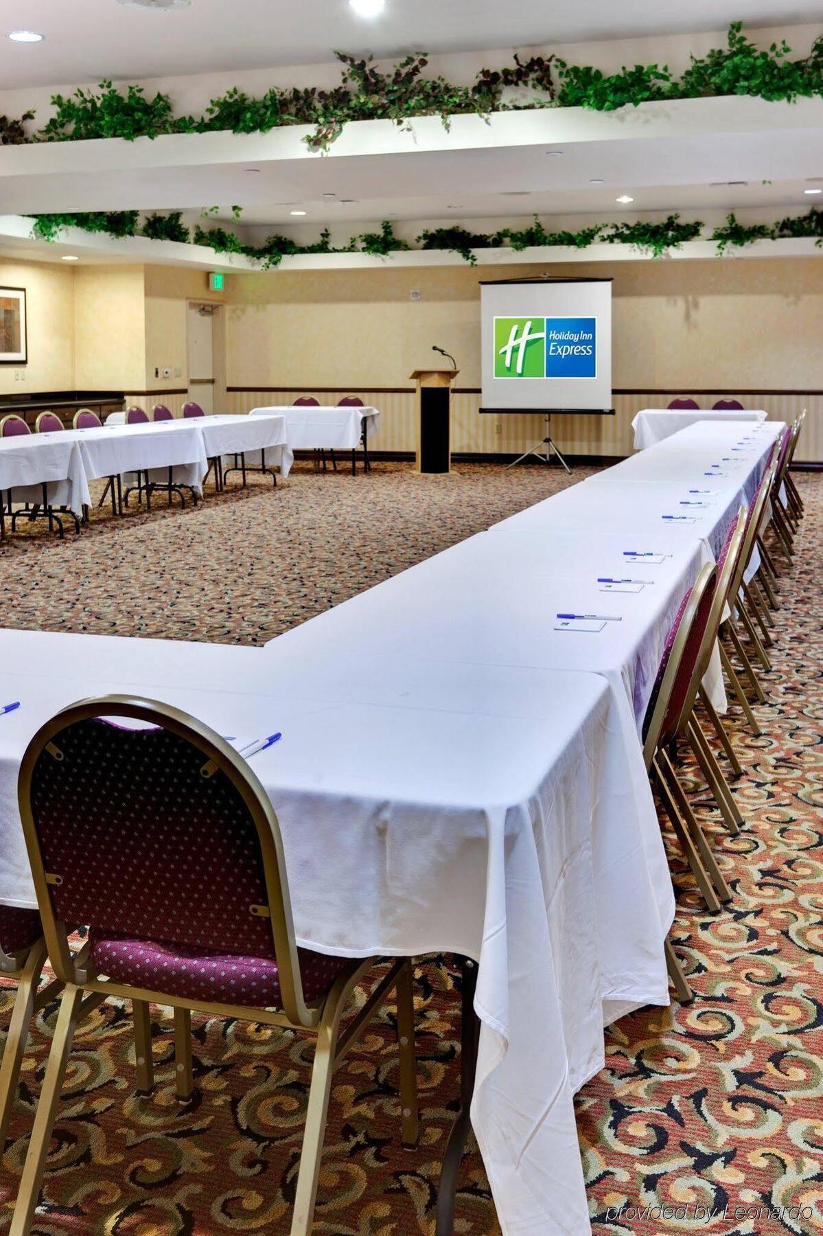 Holiday Inn Express & Suites Beaumont - Oak Valley By Ihg Luaran gambar